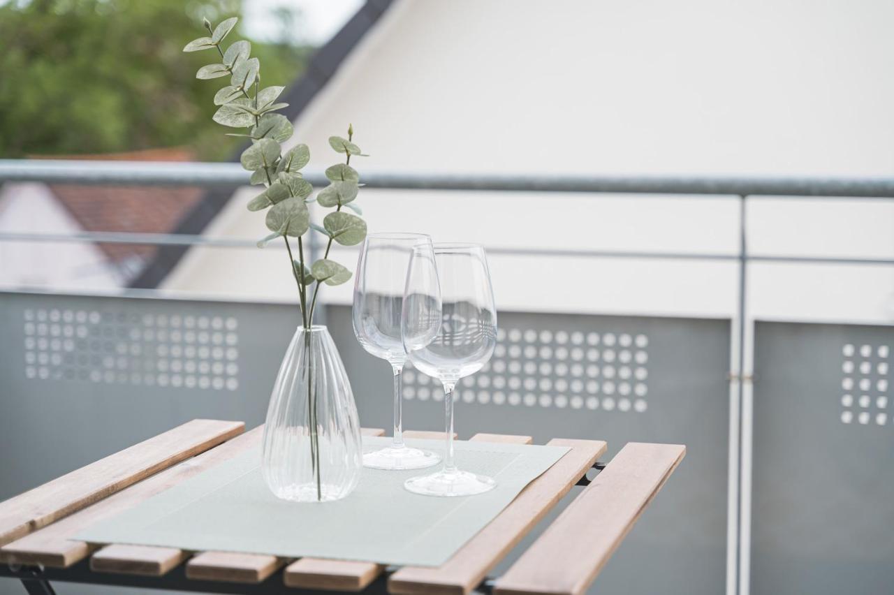 Design-Apartment - Kueche - Balkon - Tiefgarage Leinfelden-Echterdingen Buitenkant foto